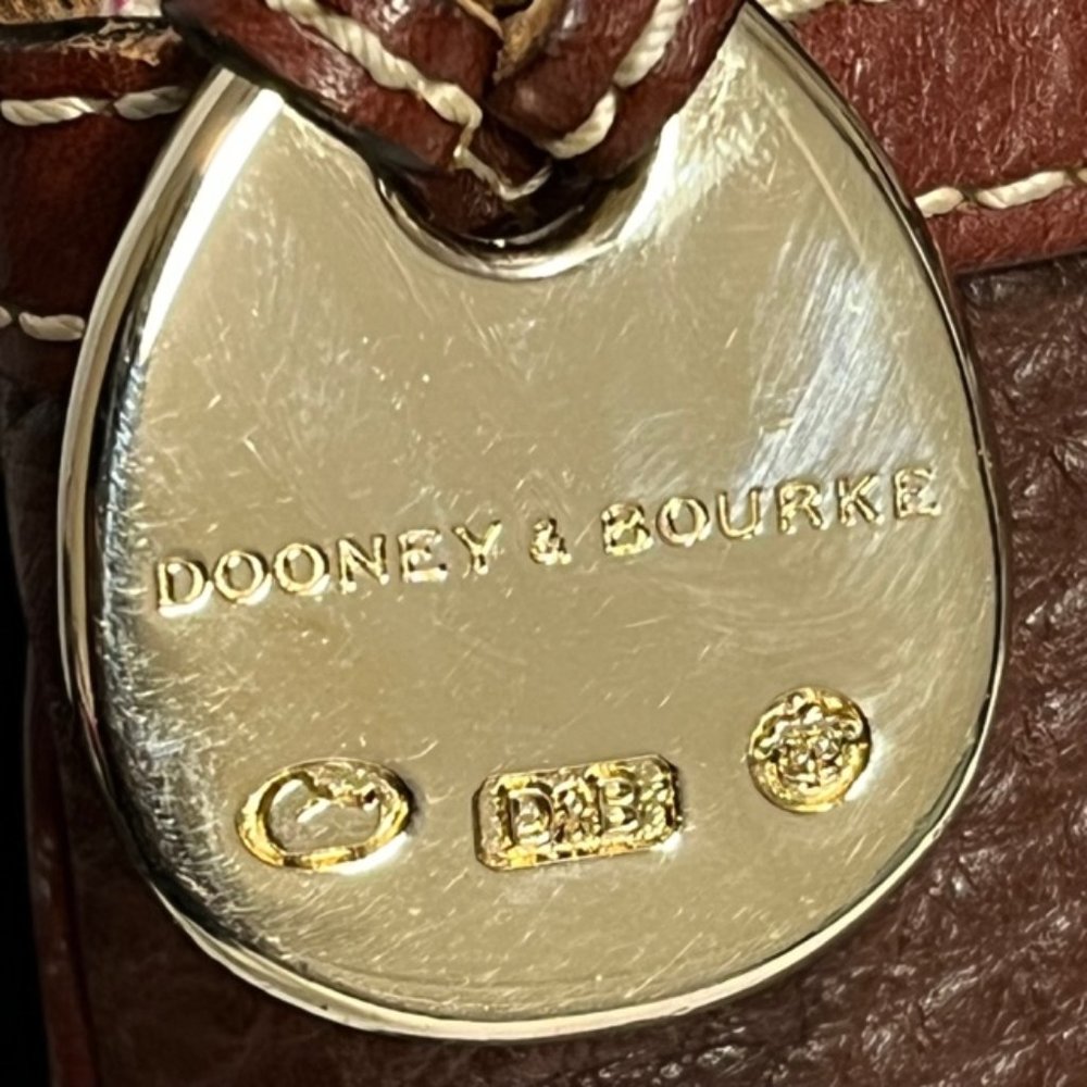 DOONEY & BOURKE Brown Pebble Leather Crossbody Bag - Picture 5 of 16